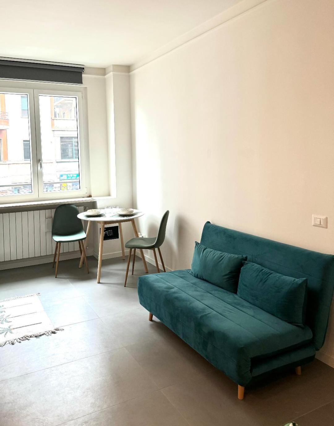 Rainbow Flat- Monolocale Luminoso Apartment Mailand